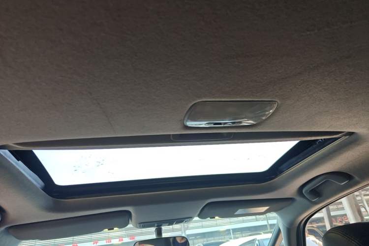 Used Honda LIFE 2021 1.5L CVT CRO-S Fun Edition Headliner