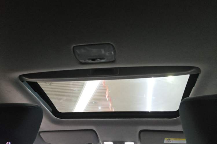 Used Honda LIFE 2021 1.5L CVT CRO-S Fun Edition Headliner