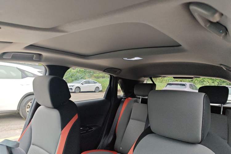 Used Honda LIFE 2021 1.5L CVT SPO-SS Dynamic Edition Headliner
