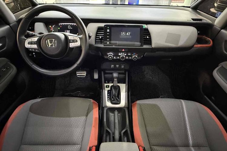 Used Honda LIFE 2021 1.5L CVT SPO-SS Dynamic Edition Interior 1
