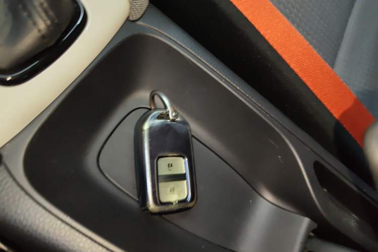Used Honda LIFE 2021 1.5L CVT SPORT Heartbeat Edition Interior 1