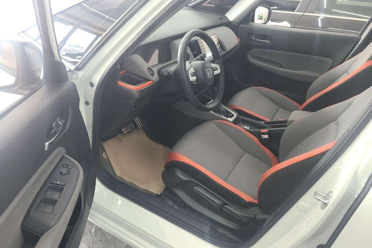 Used Honda LIFE 2021 1.5L CVT SPO-SS Dynamic Edition Interior 2