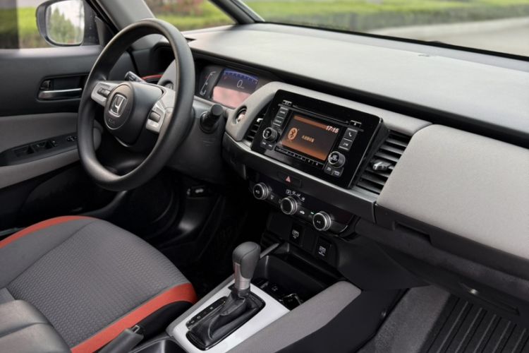 Used Honda LIFE 2021 1.5L CVT SPORT Heartbeat Edition Interior 2