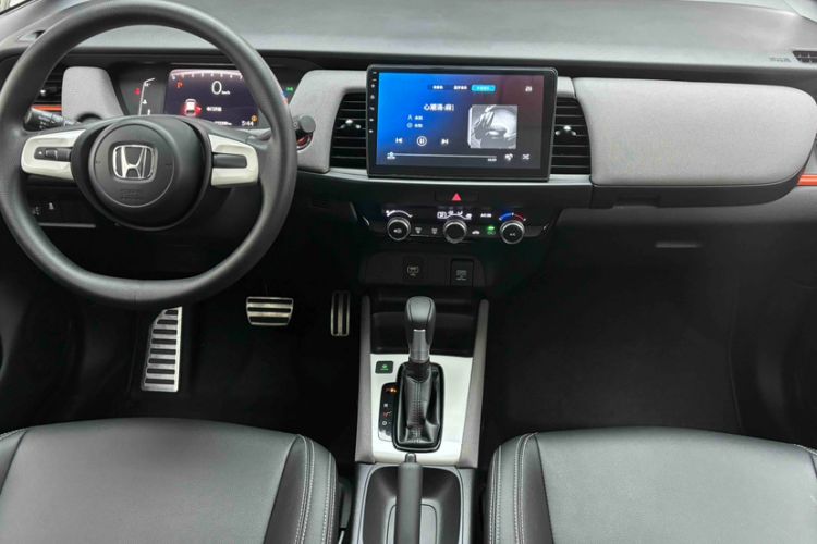 Used Honda LIFE 2021 1.5L CVT SPORT Heartbeat Edition Interior 2
