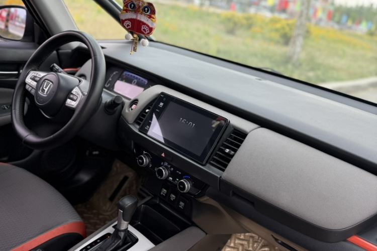 Used Honda LIFE 2021 1.5L CVT SPO-SS Dynamic Edition Interior 2