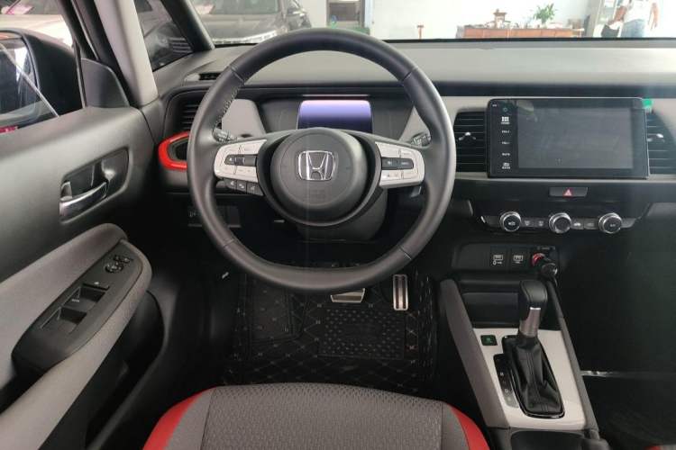 Used Honda LIFE 2021 1.5L CVT SPO-SS Dynamic Edition Interior 2