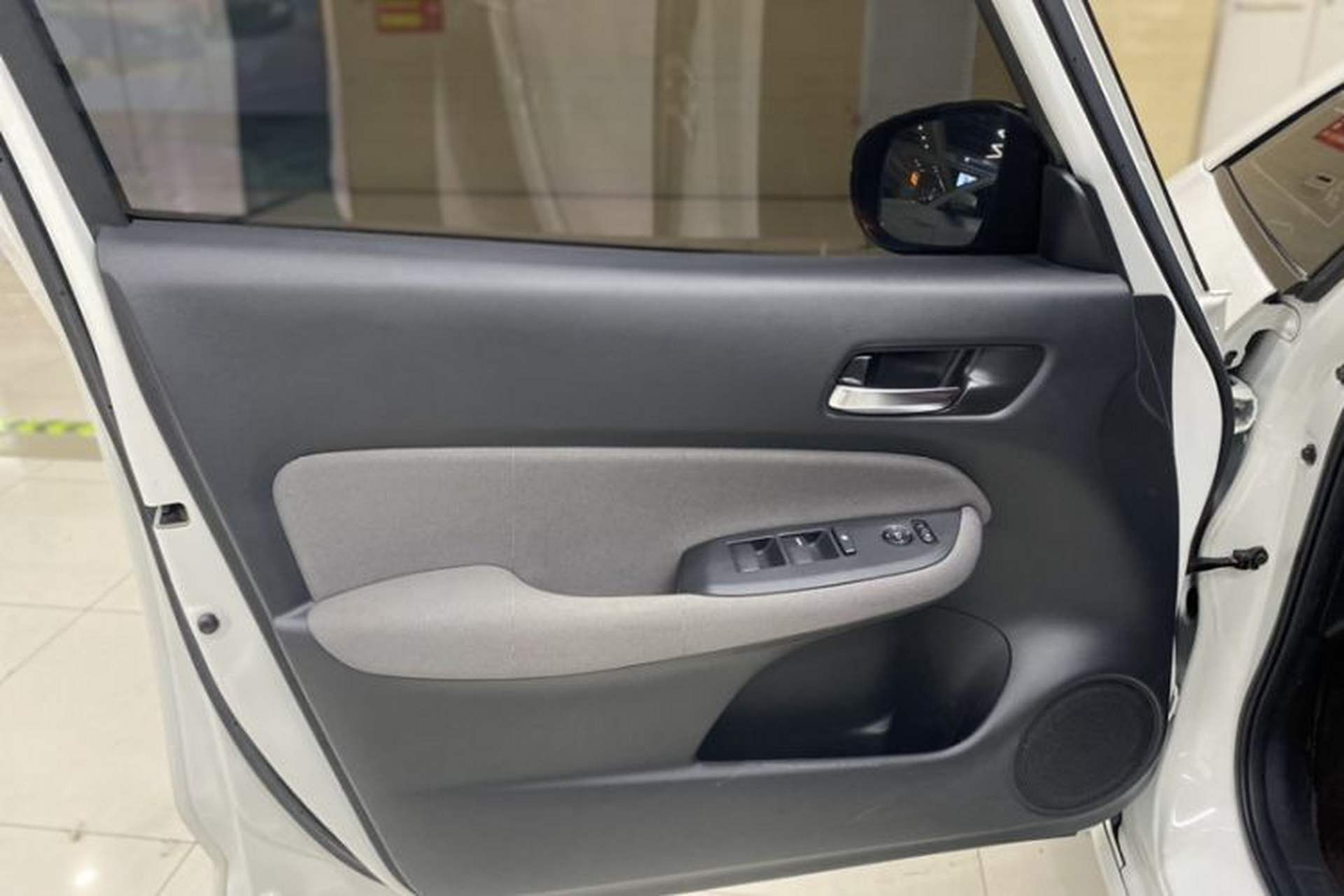 Used Honda LIFE 2021 1.5L CVT SPO-SS Dynamic Edition Interior 3