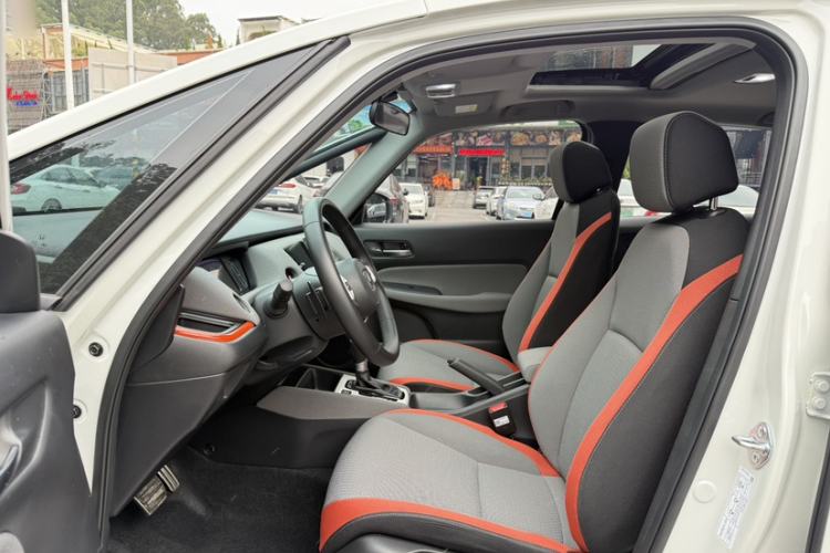 Used Honda LIFE 2021 1.5L CVT SPO-SS Dynamic Edition Interior 4