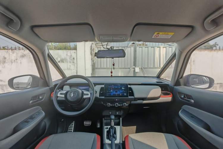 Used Honda LIFE 2021 1.5L CVT SPORT Heartbeat Edition Interior 5