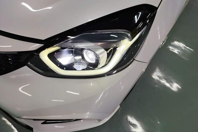 Used Honda LIFE 2021 1.5L CVT SPORT Heartbeat Edition Left Front Headlight