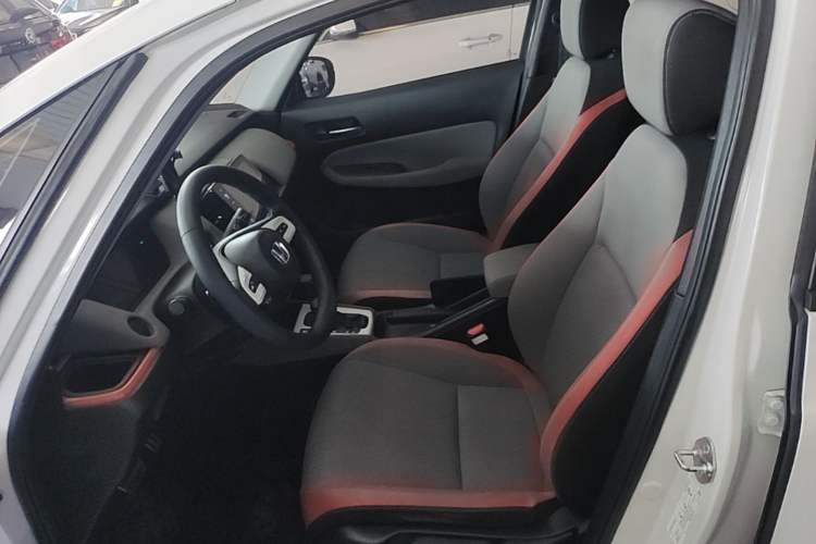 Used Honda LIFE 2021 1.5L CVT SPO-SS Dynamic Edition Left Front Seat