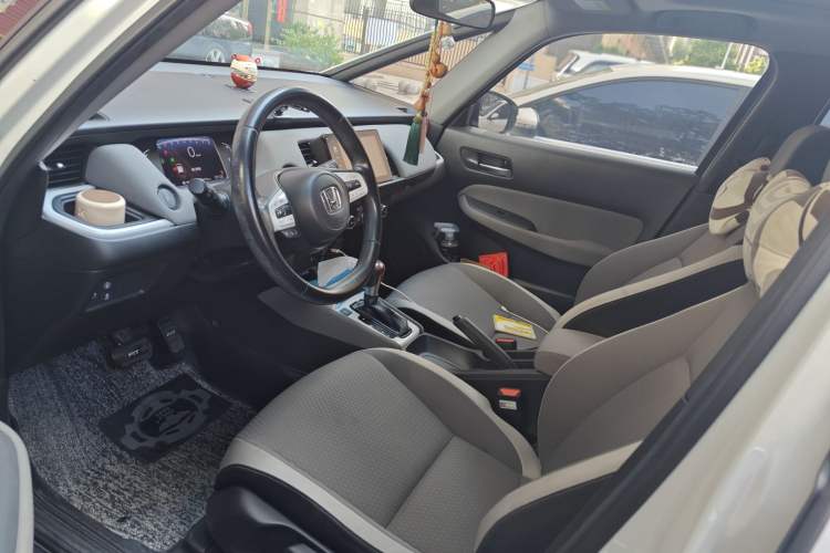 Used Honda LIFE 2021 1.5L CVT CRO-SS Fun Edition Left Front Seat