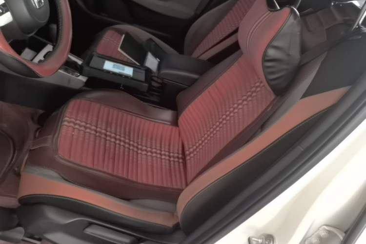 Used Honda LIFE 2021 1.5L CVT SPORT Heartbeat Edition Left Front Seat