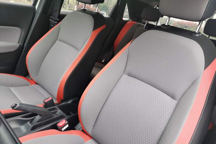 Used Honda LIFE 2021 1.5L CVT SPORT Heartbeat Edition Left Front Seat