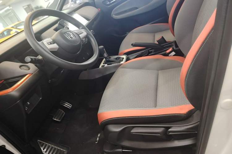 Used Honda LIFE 2021 1.5L CVT SPORT Heartbeat Edition Left Front Seat