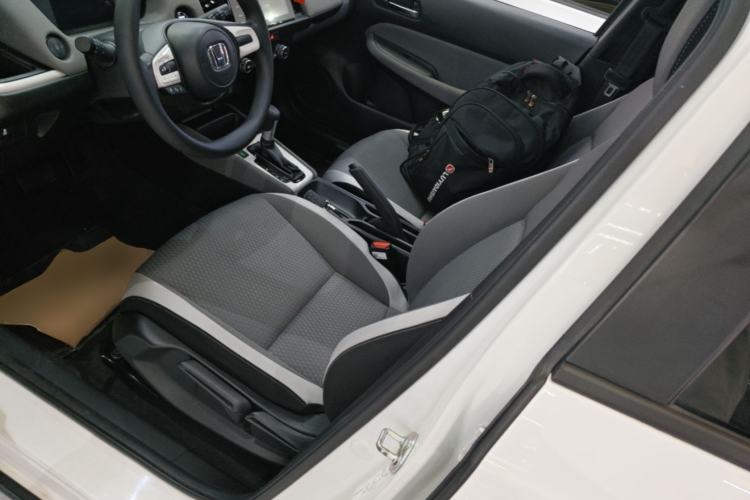Used Honda LIFE 2021 1.5L CVT CRO-S Fun Edition Left Front Seat
