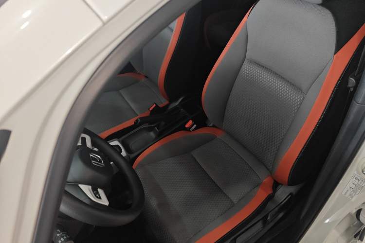 Used Honda LIFE 2021 1.5L CVT SPORT Heartbeat Edition Left Front Seat