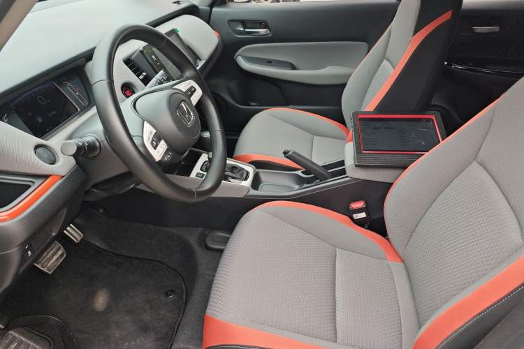 Used Honda LIFE 2021 1.5L CVT SPO-SS Dynamic Edition Left Front Seat