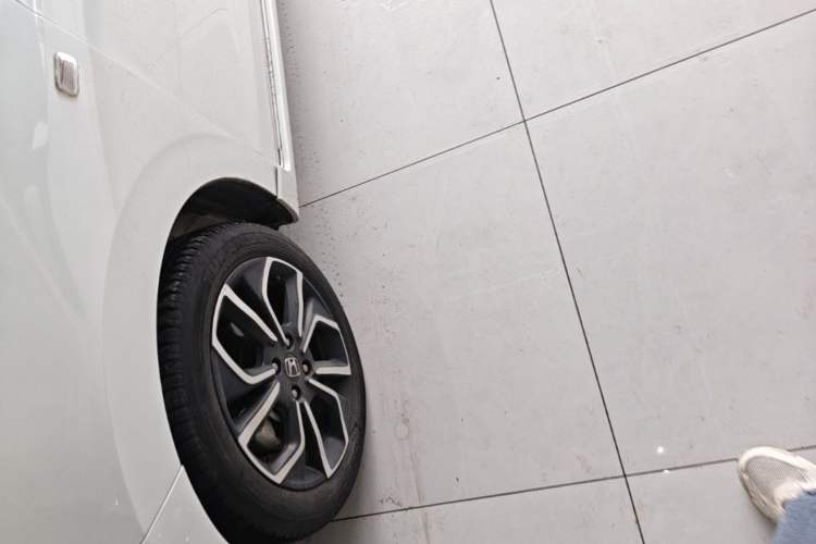 Used Honda LIFE 2021 1.5L CVT SPO-SS Dynamic Edition Left Front Wheel Hub