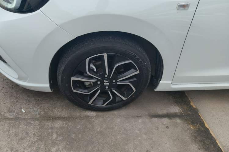 Used Honda LIFE 2021 1.5L CVT SPO-SS Dynamic Edition Left Front Wheel Hub