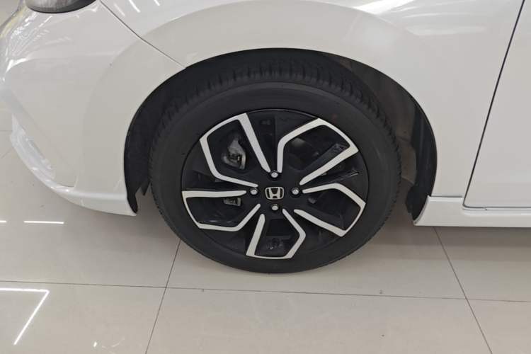 Used Honda LIFE 2021 1.5L CVT SPO-SS Dynamic Edition Left Front Wheel Hub