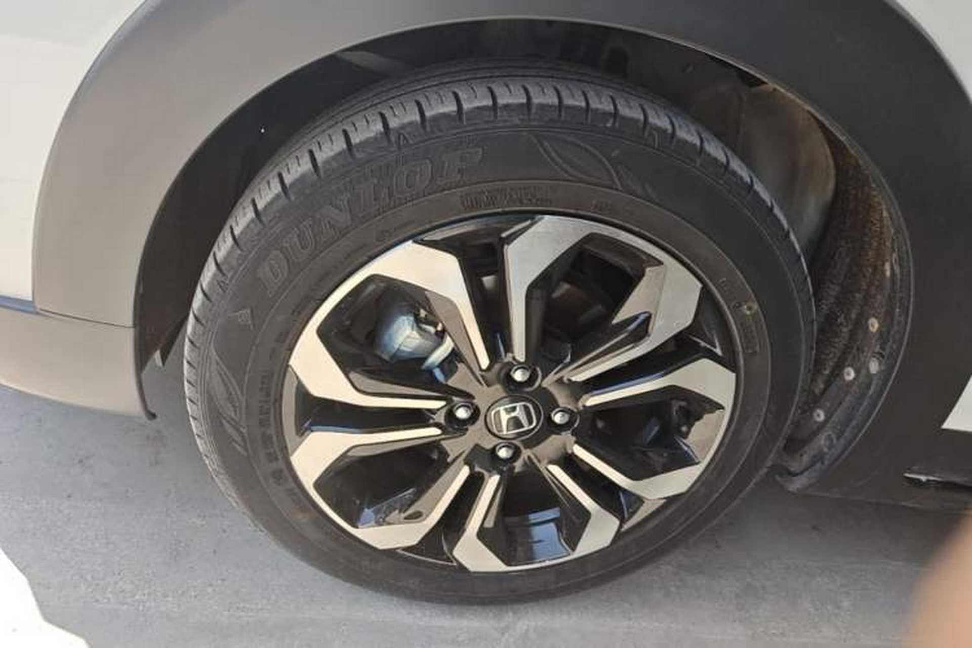 Used Honda LIFE 2021 1.5L CVT CRO-S Fun Edition Left Front Wheel Hub