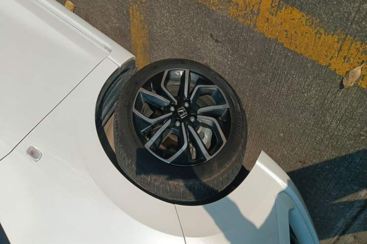 Used Honda LIFE 2021 1.5L CVT SPO-SS Dynamic Edition Left Front Wheel Hub