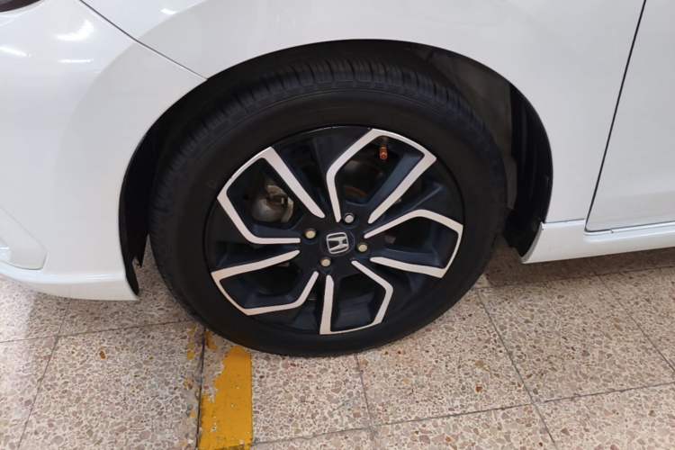 Used Honda LIFE 2021 1.5L CVT SPO-SS Dynamic Edition Left Front Wheel Hub