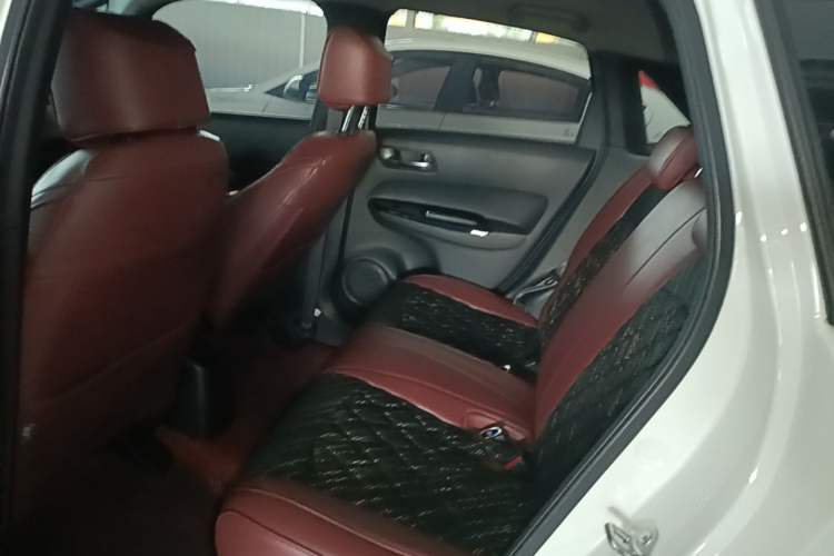 Used Honda LIFE 2021 1.5L CVT SPORT Heartbeat Edition Left Rear Seat