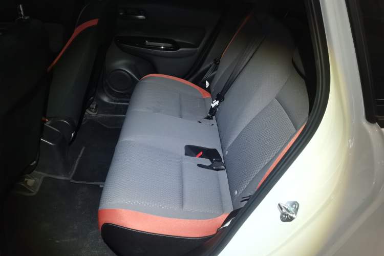 Used Honda LIFE 2021 1.5L CVT SPORT Heartbeat Edition Left Rear Seat