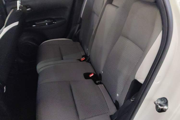 Used Honda LIFE 2021 1.5L CVT CRO-S Fun Edition Left Rear Seat