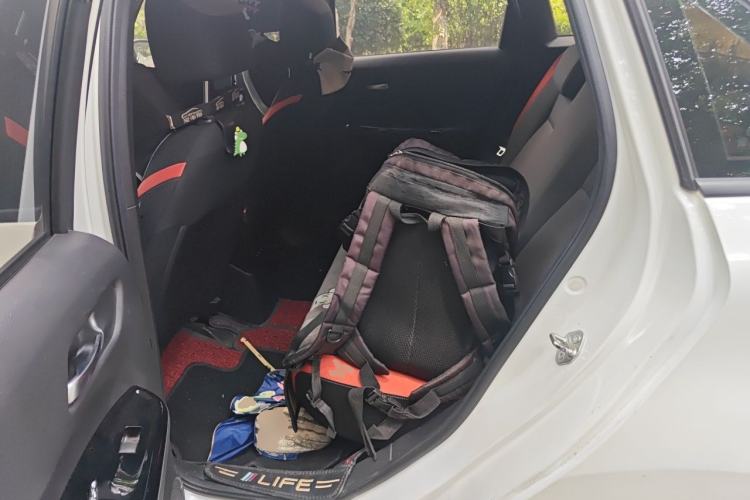 Used Honda LIFE 2021 1.5L CVT SPORT Heartbeat Edition Left Rear Seat