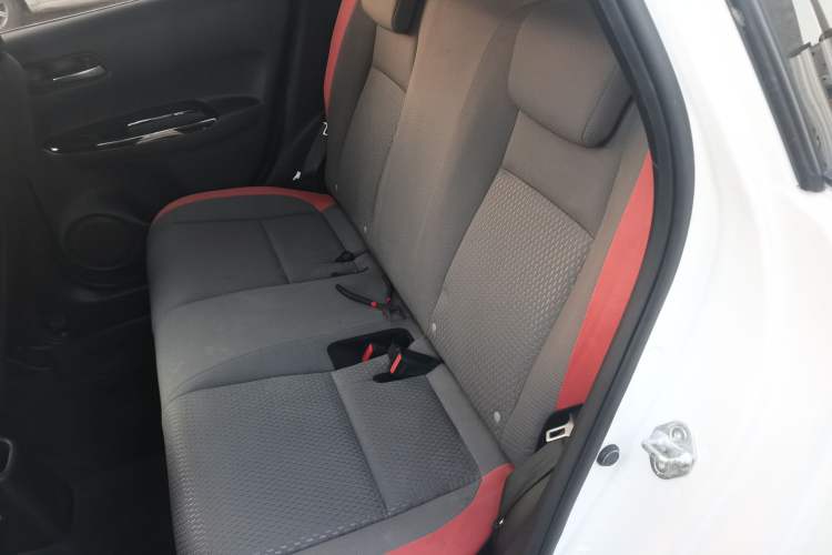 Used Honda LIFE 2021 1.5L CVT SPORT Heartbeat Edition Left Rear Seat