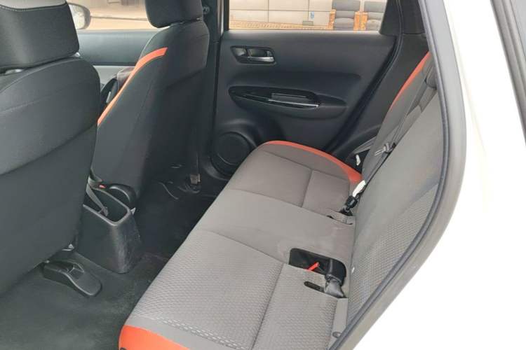 Used Honda LIFE 2021 1.5L CVT SPORT Heartbeat Edition Left Rear Seat