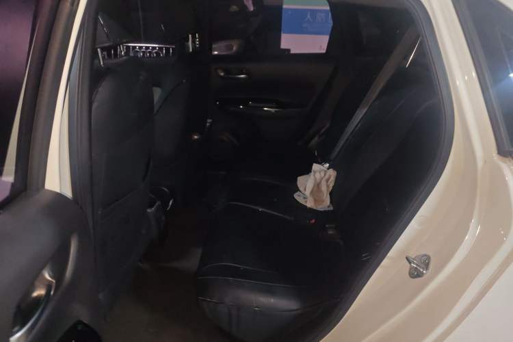 Used Honda LIFE 2021 1.5L CVT SPORT Heartbeat Edition Left Rear Seat