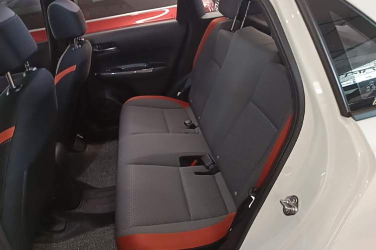Used Honda LIFE 2021 1.5L CVT SPO-SS Dynamic Edition Left Rear Seat