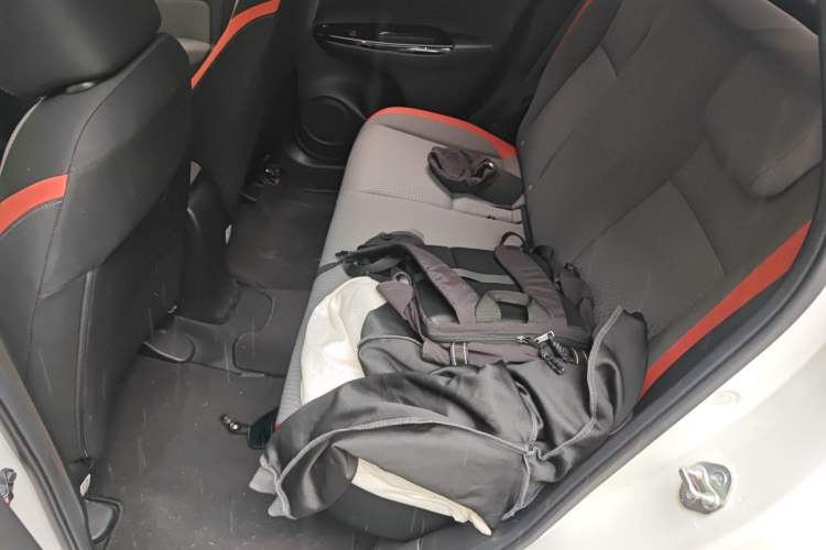 Used Honda LIFE 2021 1.5L CVT SPO-SS Dynamic Edition Left Rear Seat