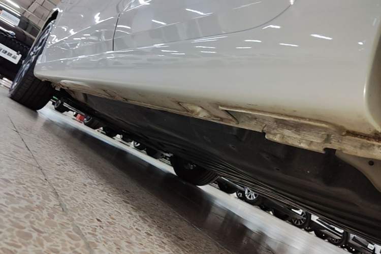Used Honda LIFE 2021 1.5L CVT SPO-SS Dynamic Edition Left Side Sill