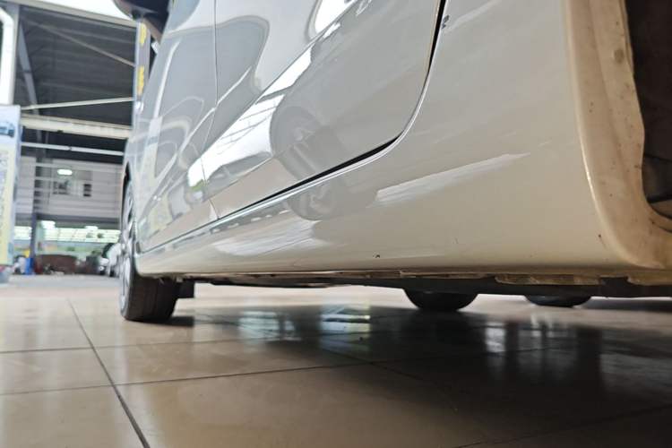 Used Honda LIFE 2021 1.5L CVT SPORT Heartbeat Edition Left Side Sill