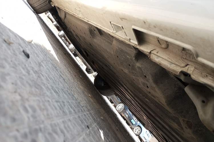 Used Honda LIFE 2021 1.5L CVT SPORT Heartbeat Edition Left Side Sill