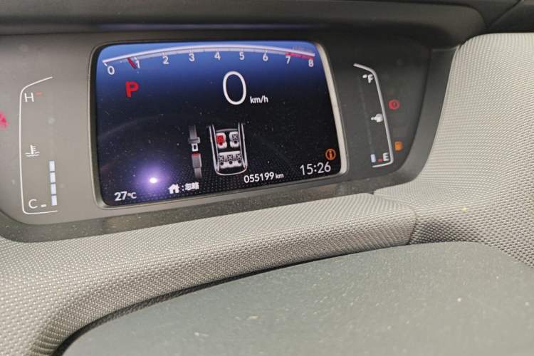 Used Honda LIFE 2021 1.5L CVT SPORT Heartbeat Edition Odometer Close Up