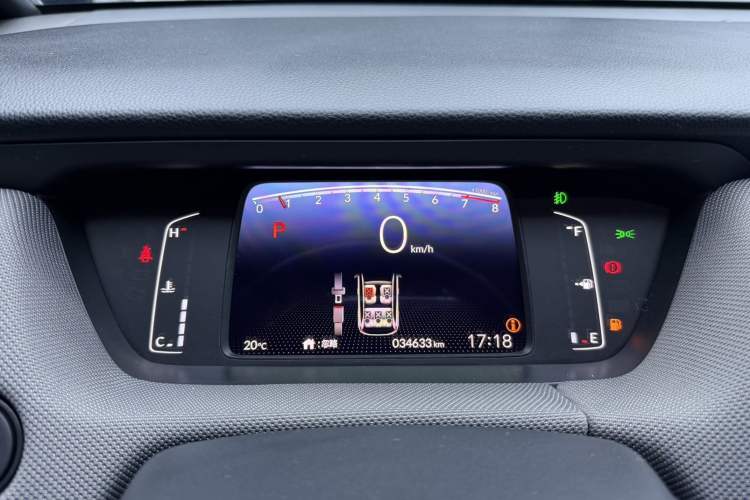 Used Honda LIFE 2021 1.5L CVT CRO-S Fun Edition Odometer Close Up