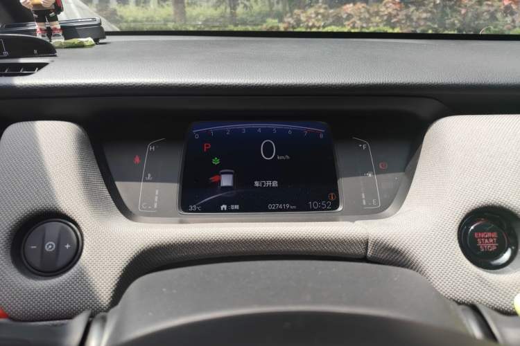 Used Honda LIFE 2021 1.5L CVT SPORT Heartbeat Edition Odometer Close Up