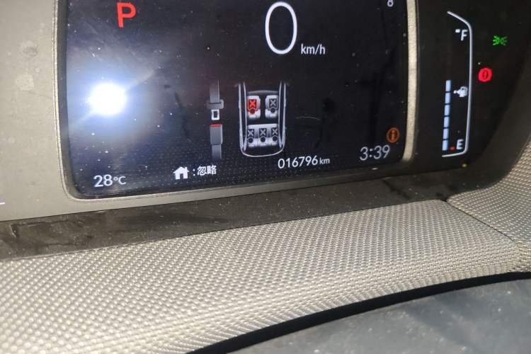 Used Honda LIFE 2021 1.5L CVT SPORT Heartbeat Edition Odometer Close Up