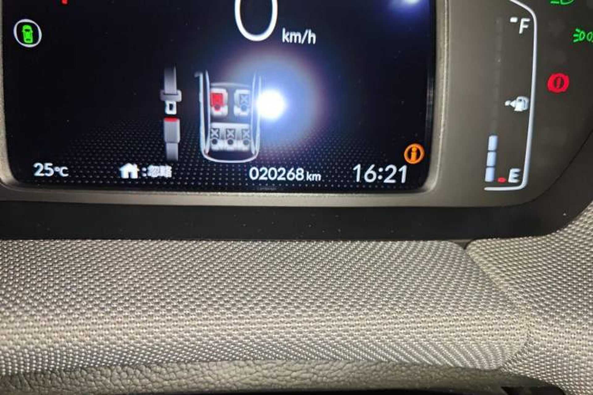 Used Honda LIFE 2021 1.5L CVT SPO-SS Dynamic Edition Odometer Close Up