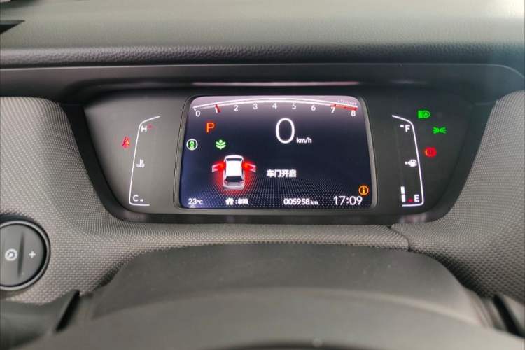 Used Honda LIFE 2021 1.5L CVT SPO-SS Dynamic Edition Odometer Close Up