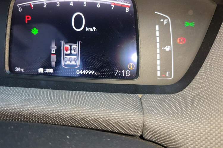 Used Honda LIFE 2021 1.5L CVT SPORT Heartbeat Edition Odometer Close Up