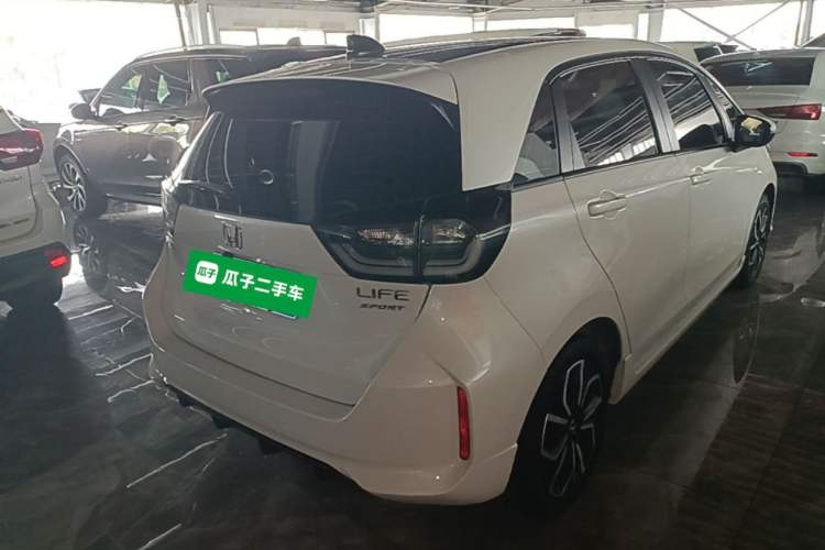 Used Honda LIFE 2021 1.5L CVT SPORT Heartbeat Edition Rear Right 45 Deg
