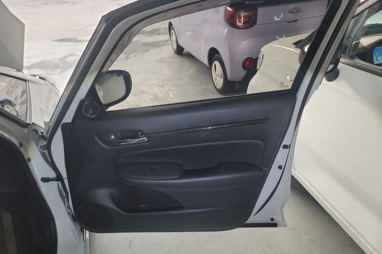 Used Honda LIFE 2021 1.5L CVT SPORT Heartbeat Edition Right Front Door Interior