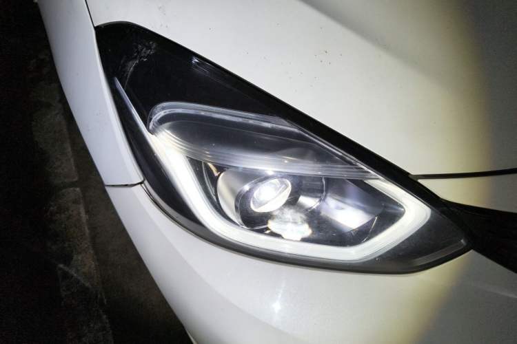 Used Honda LIFE 2021 1.5L CVT SPORT Heartbeat Edition Right Front Headlight